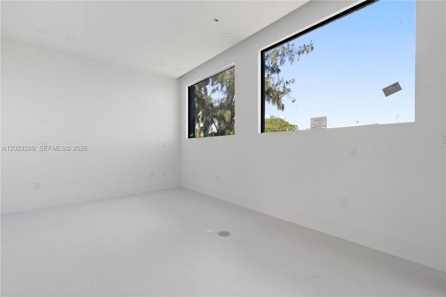 Spacious, unfurnished interior of a new home in , Dania Beach (Image 11). Spacious, unfurnished interior of a new home in , Dania Beach (Image 11).