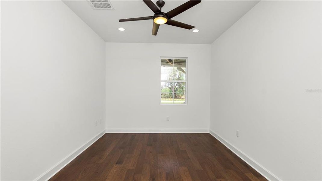 Spacious, unfurnished interior of a new home in , Lakeland (Image 26).