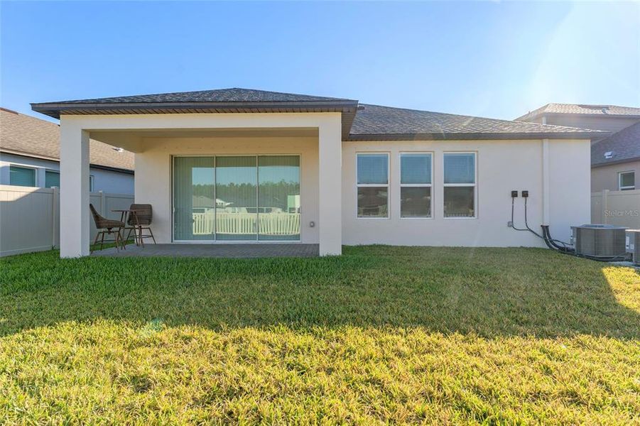 Exterior details and patio area of a home in , Lutz (Image 19).