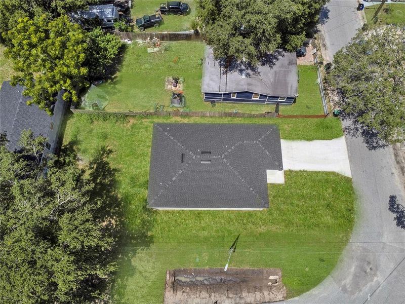 Front exterior of a new home in , Winter Garden, FL, highlighting curb appeal (Image 2).