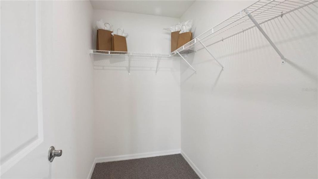 Spacious, unfurnished interior of a new home in Waterford, Brooksville (Image 19).