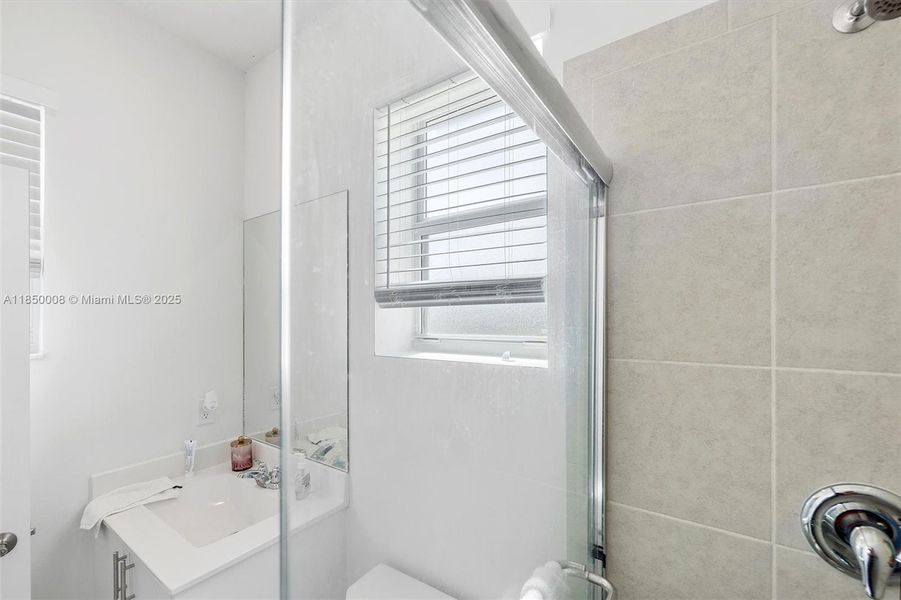 Furnished interior view inside a new home in , Homestead (Image 16).