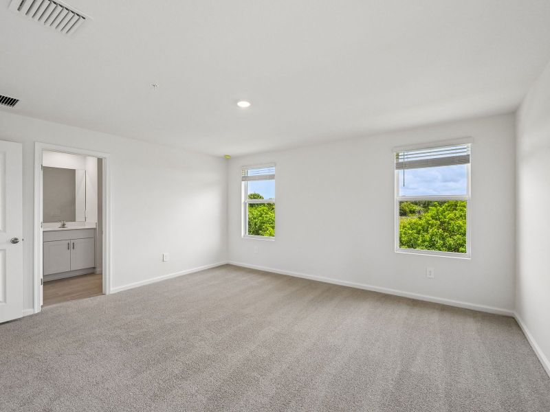 Spacious, unfurnished interior of a new home in Tidewater, Fort Pierce (Image 19). Spacious, unfurnished interior of a new home in Tidewater, Fort Pierce (Image 19).