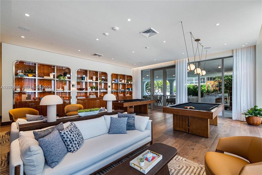 Community amenities in , Miami (Image 35).