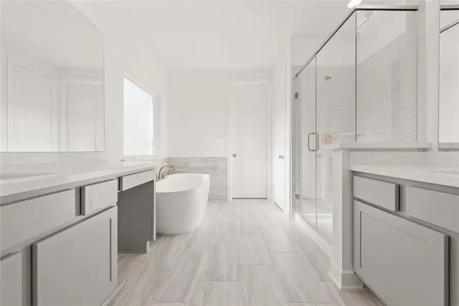 Furnished interior view inside a new home in Kresston, Montgomery (Image 6).