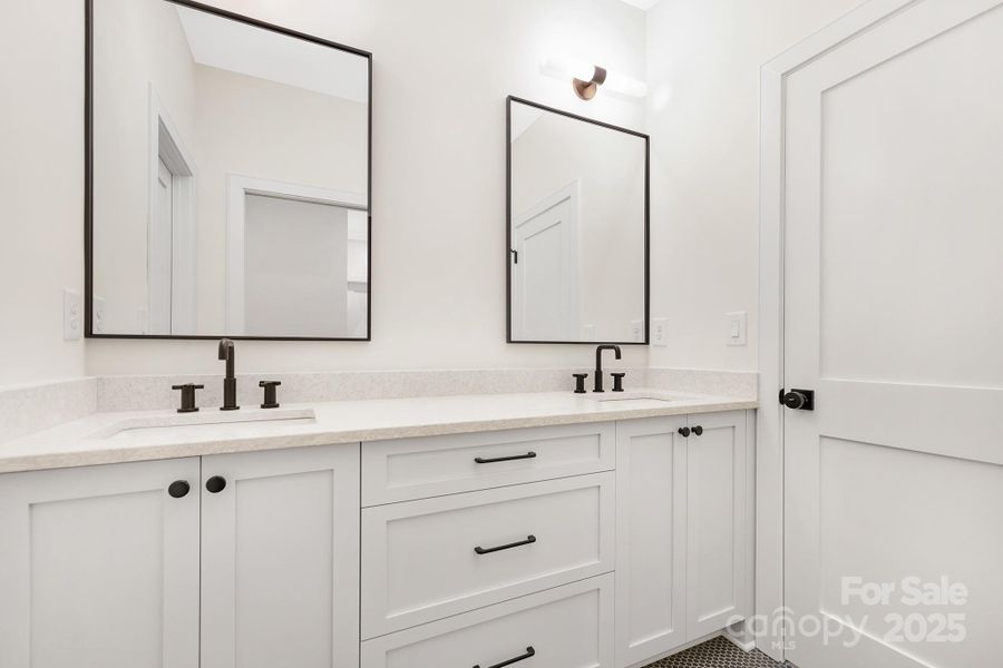 Image 33 of a home in .