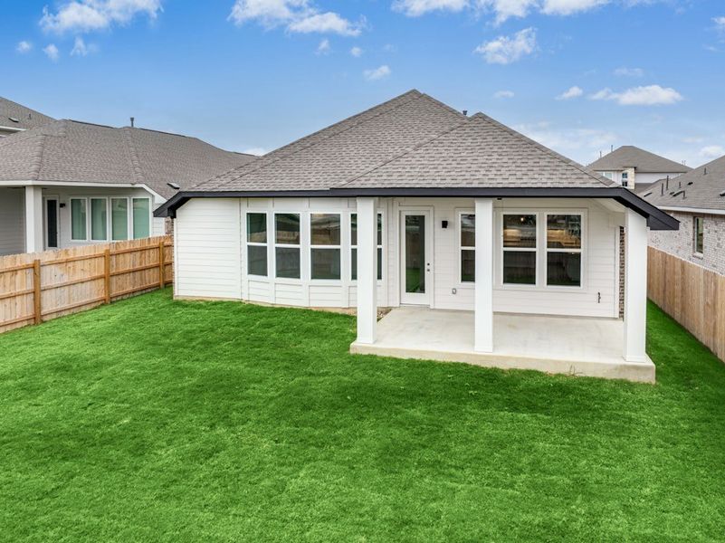 Exterior details and patio area of a home in University Heights, Round Rock (Image 32).