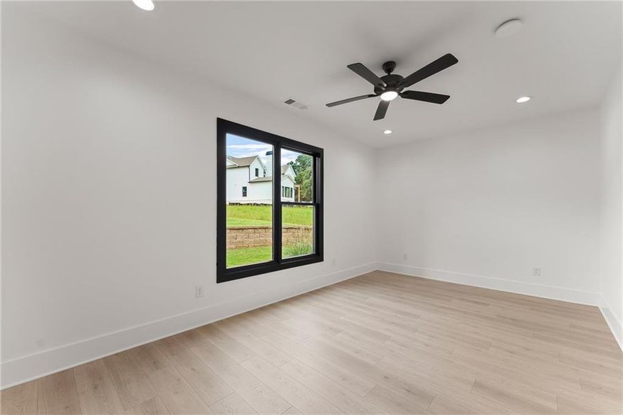 Spacious, unfurnished interior of a new home in , Hartwell (Image 25).