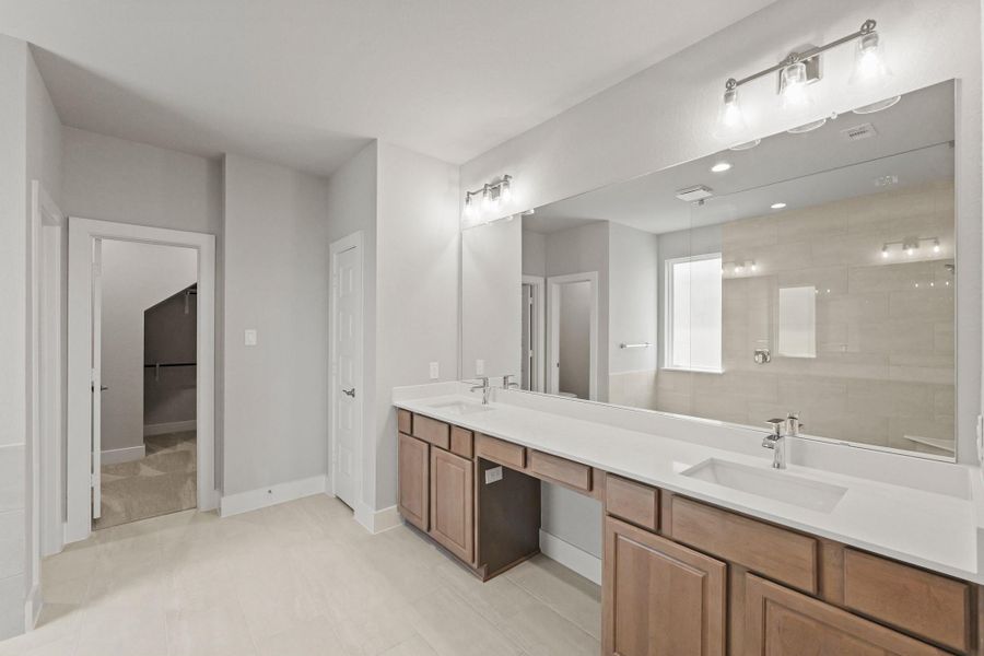 Image 37 of a home in Briarwood Crossing.