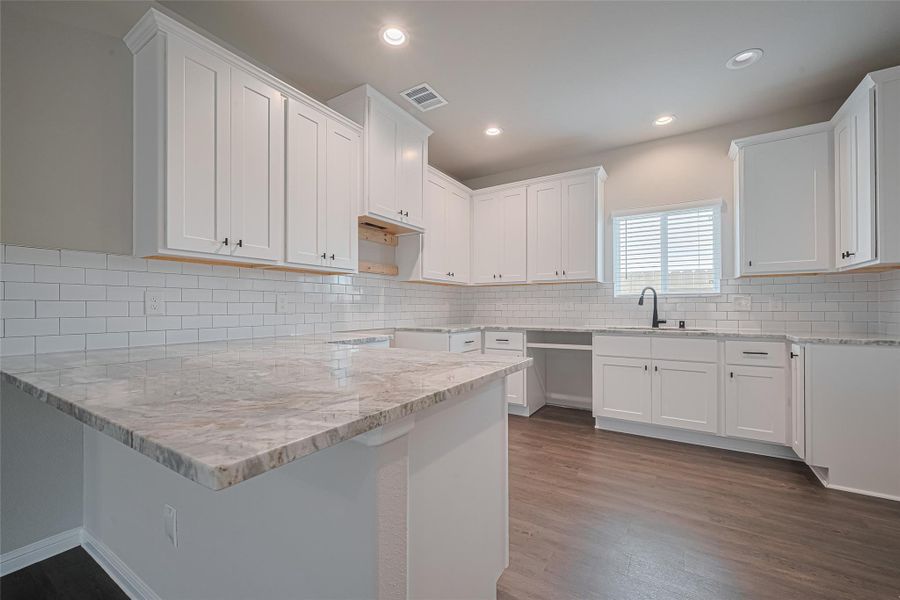 Furnished interior view inside a new home in La Segarra, Brookshire (Image 8).