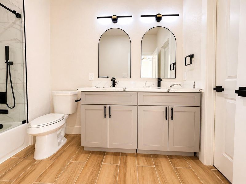 Second Primary Bedroom -Full Bathroom - 1st Floor