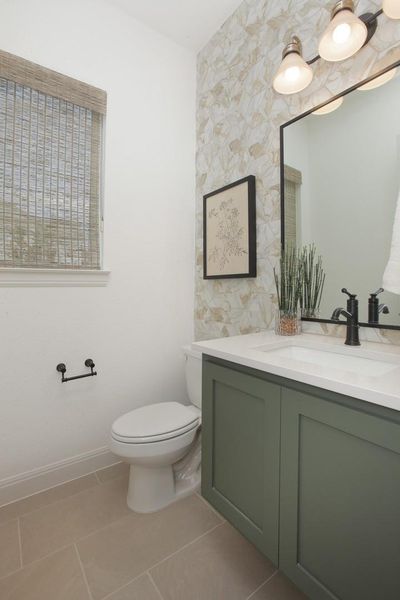 Furnished interior view inside a new home in , Georgetown (Image 23).