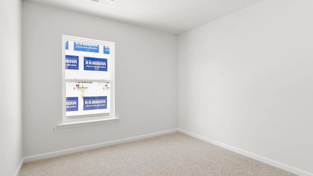 Spacious, unfurnished interior of a new home in Seneca Falls, Seneca (Image 17).