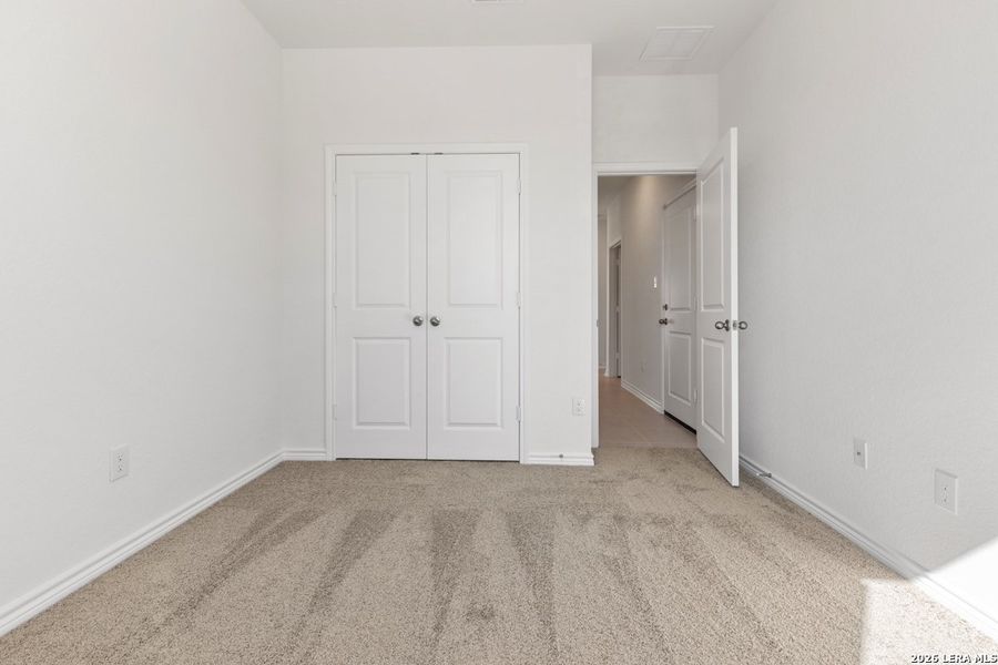 Spacious, unfurnished interior of a new home in Legend Heights, New Braunfels (Image 15). Spacious, unfurnished interior of a new home in Legend Heights, New Braunfels (Image 15).