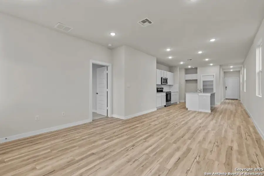 Spacious, unfurnished interior of a new home in Applewhite Meadows, San Antonio (Image 12). Spacious, unfurnished interior of a new home in Applewhite Meadows, San Antonio (Image 12).