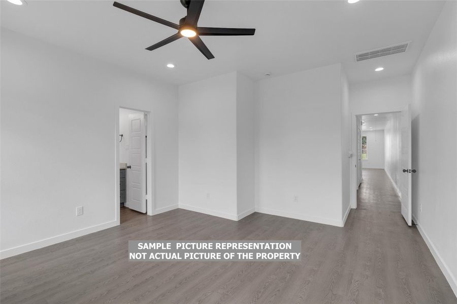 Spacious, unfurnished interior of a new home in , Willis (Image 18).