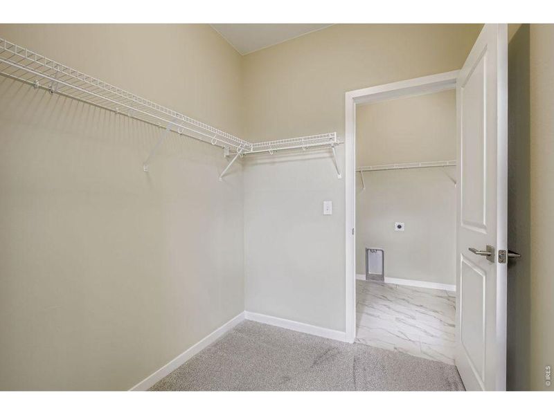 Spacious, unfurnished interior of a new home in Northfield, Fort Collins (Image 17).