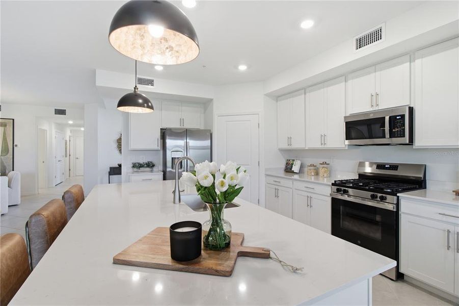 Furnished interior view inside a new home in , Lakewood Ranch (Image 4).