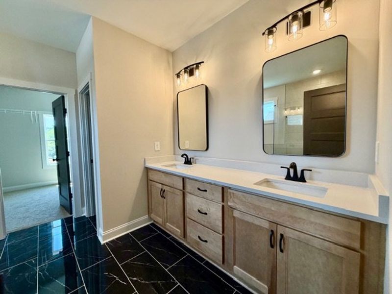 Furnished interior view inside a new home in Lakefield, Palmetto (Image 6).