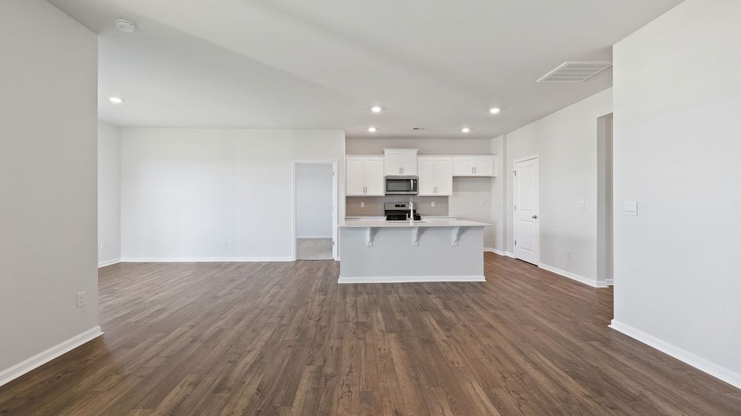 Spacious, unfurnished interior of a new home in Benjamin's Grove, Woodruff (Image 19). Spacious, unfurnished interior of a new home in Benjamin's Grove, Woodruff (Image 19).