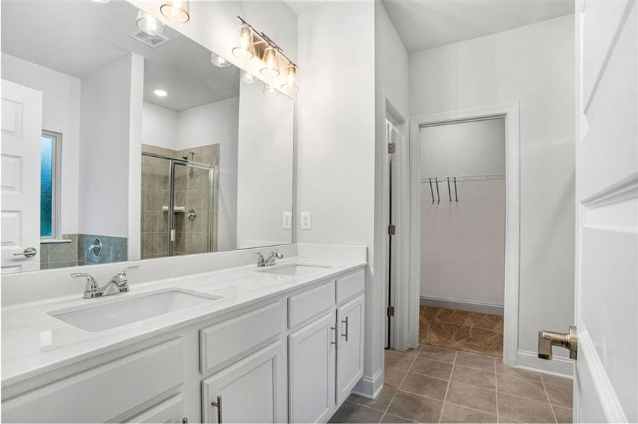 Furnished interior view inside a new home in Waters Edge, Mansfield (Image 8). Furnished interior view inside a new home in Waters Edge, Mansfield (Image 8).