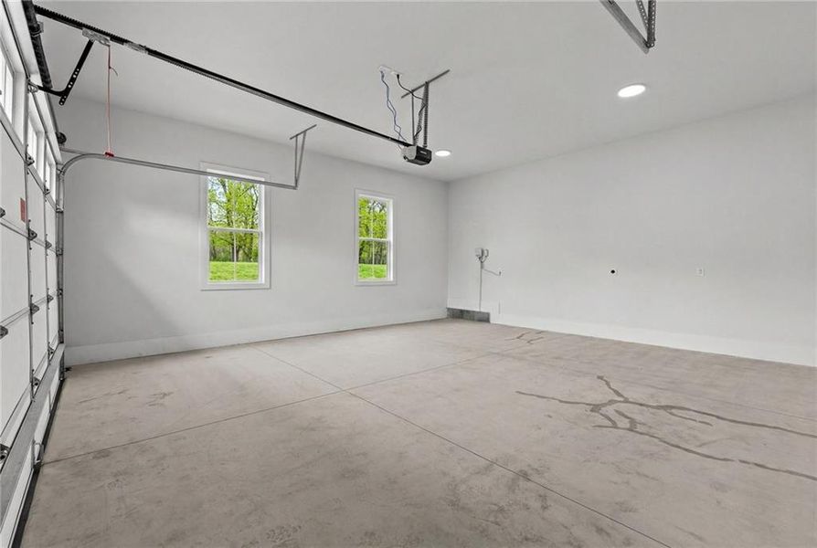 Spacious, unfurnished interior of a new home in , Buford (Image 28).