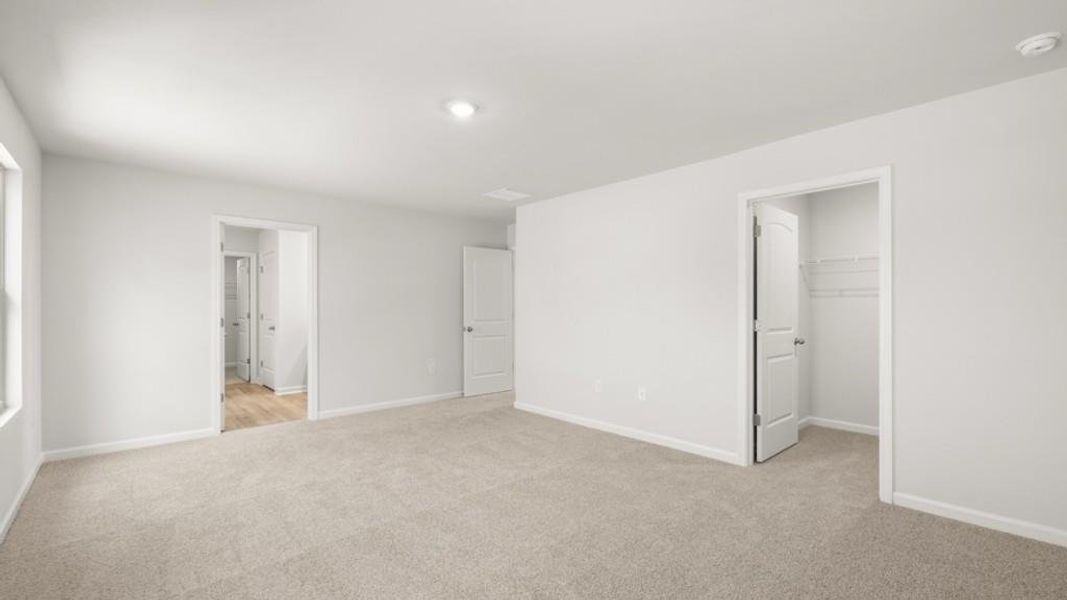 Spacious, unfurnished interior of a new home in Liberty Crossing, Braselton (Image 11).