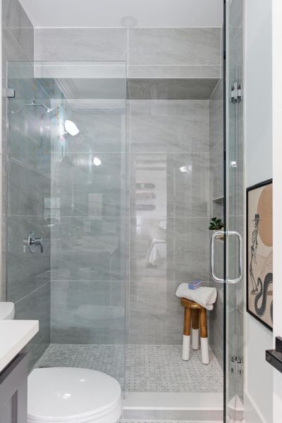 Furnished interior view inside a new home in , Charleston (Image 75).