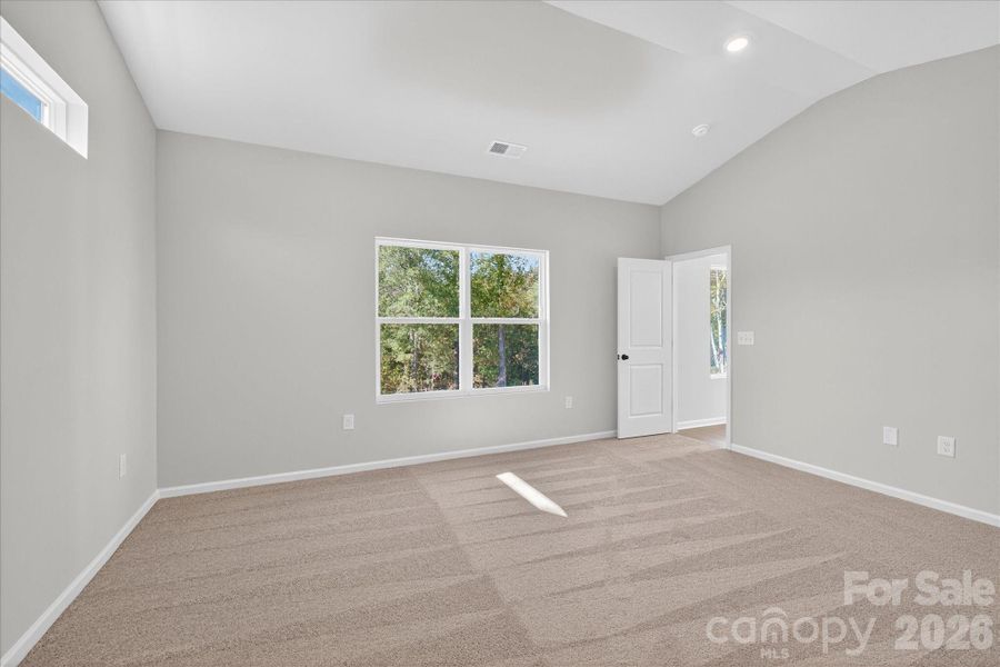 Spacious, unfurnished interior of a new home in Knights Bridge, Richburg (Image 17).
