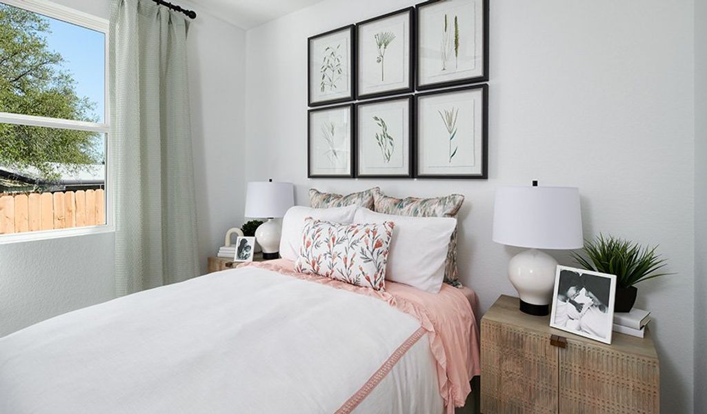 Beech-X933-SeasonsAtCalumetII Bedroom