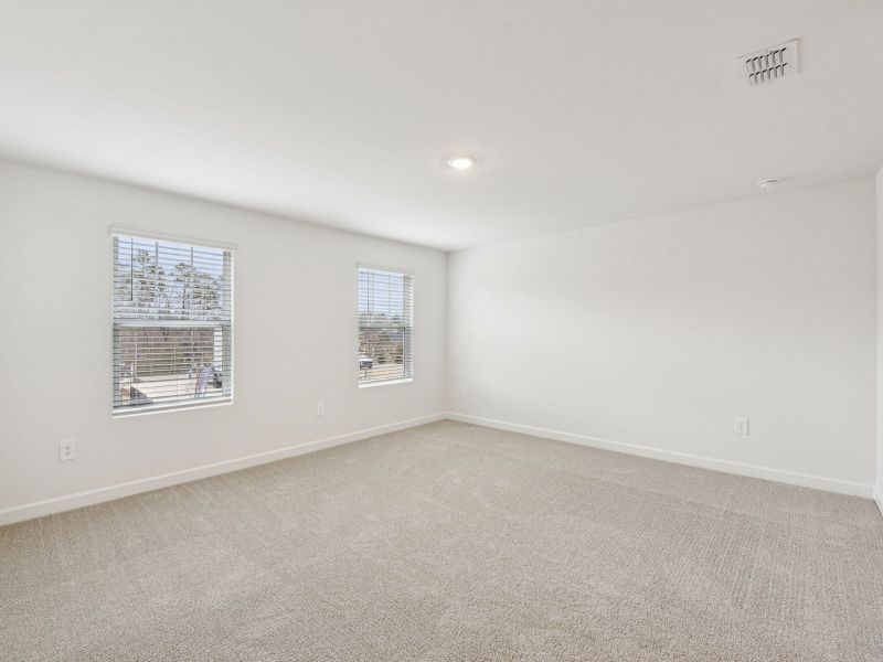 Spacious, unfurnished interior of a new home in Avalon, Gastonia (Image 12).