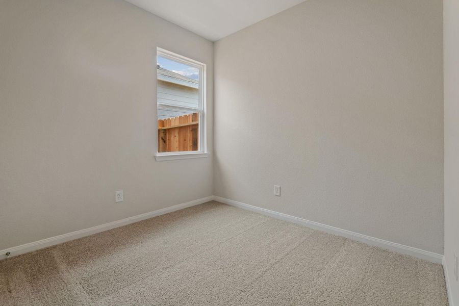 Spacious, unfurnished interior of a new home in Trails at Cochran Ranch, Waller (Image 13).