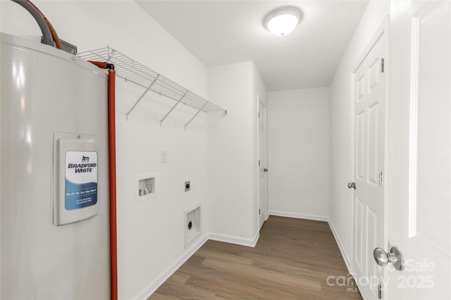 Spacious, unfurnished interior of a new home in , Rock Hill (Image 10).