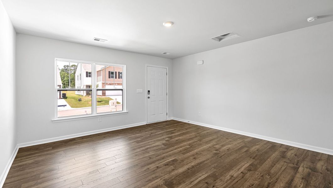 Spacious, unfurnished interior of a new home in Varner Station, Woodruff (Image 15).