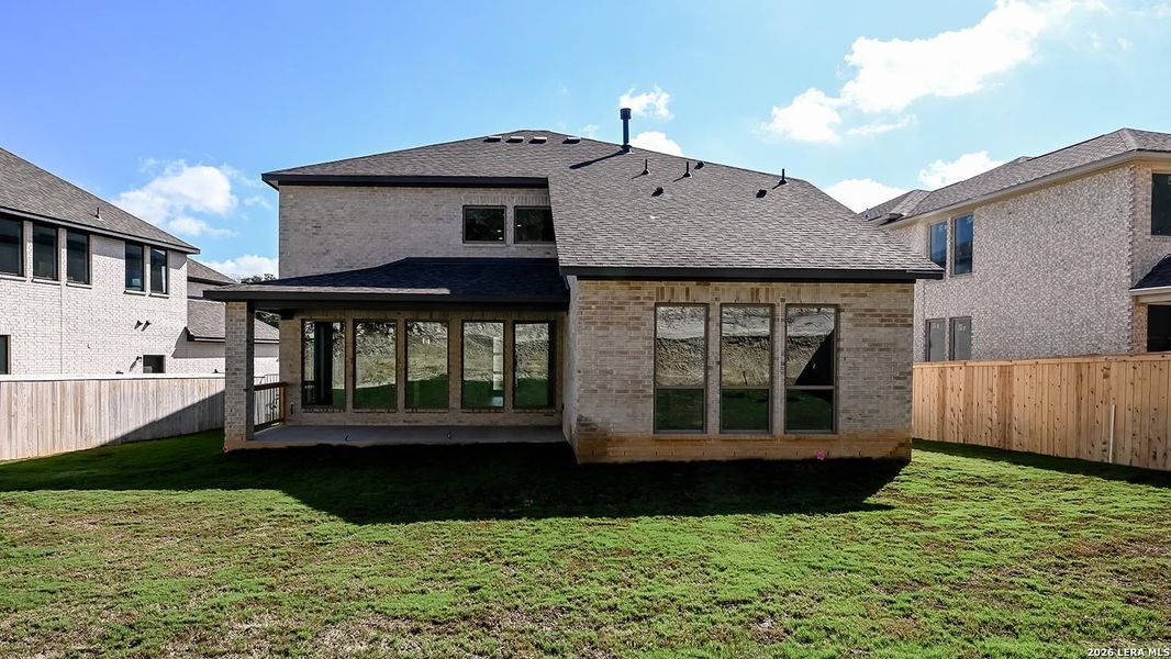 Exterior details and patio area of a home in Hidden Canyon, San Antonio (Image 3).