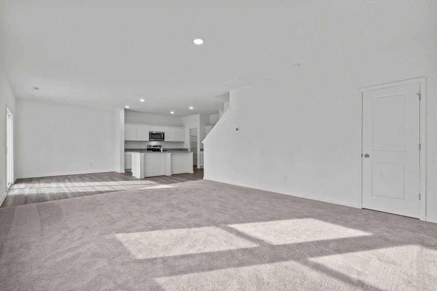 Representative unfurnished interior of a home built from the Spectra by Starlight Homes in Cordova Trails, Seguin (Image 18).