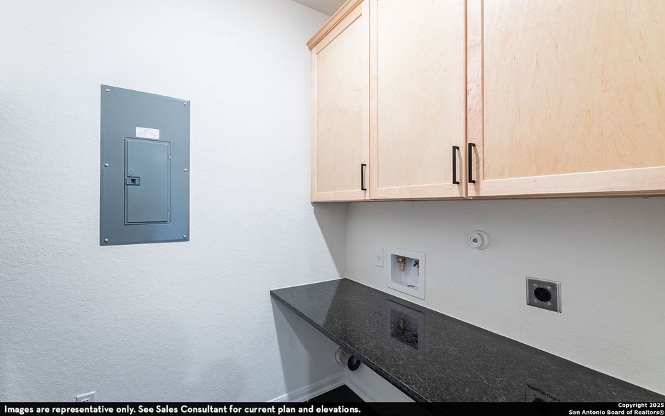 Furnished interior view inside a new home in Arcadia Ridge, San Antonio (Image 12).