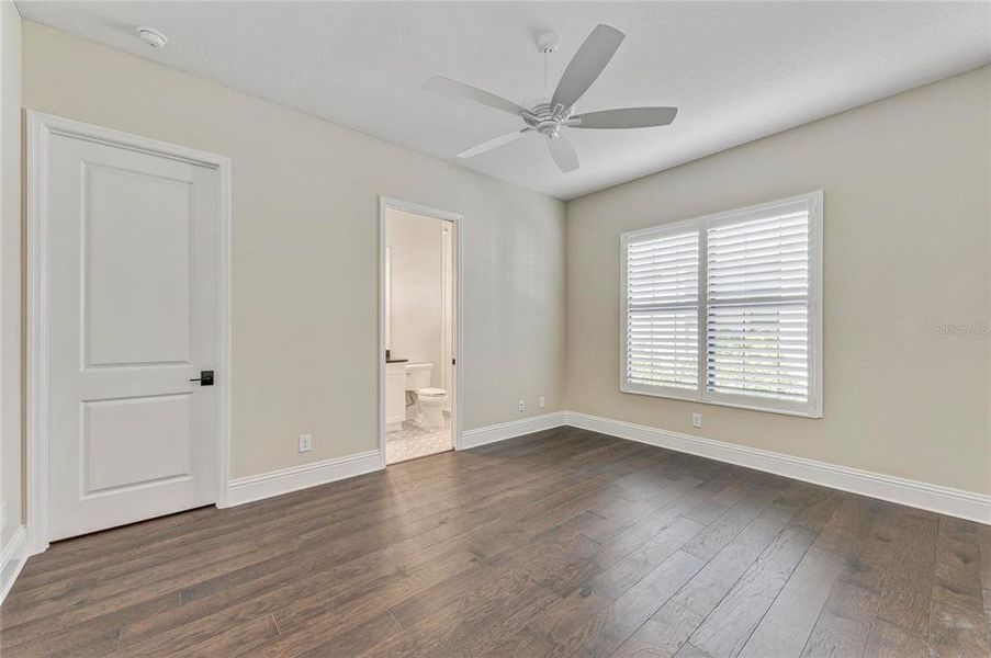 Spacious, unfurnished interior of a new home in The Alcove at Waterside, Sarasota (Image 25). Spacious, unfurnished interior of a new home in The Alcove at Waterside, Sarasota (Image 25).