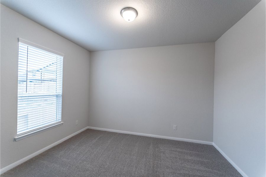 Spacious, unfurnished interior of a new home in Homestead, Schertz (Image 16).