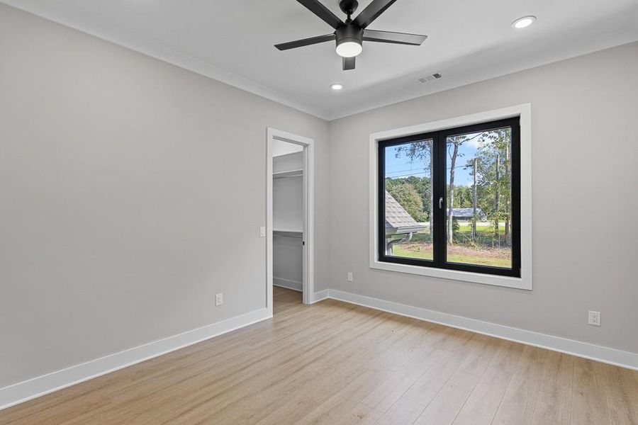 Spacious, unfurnished interior of a new home in , Jefferson (Image 43).
