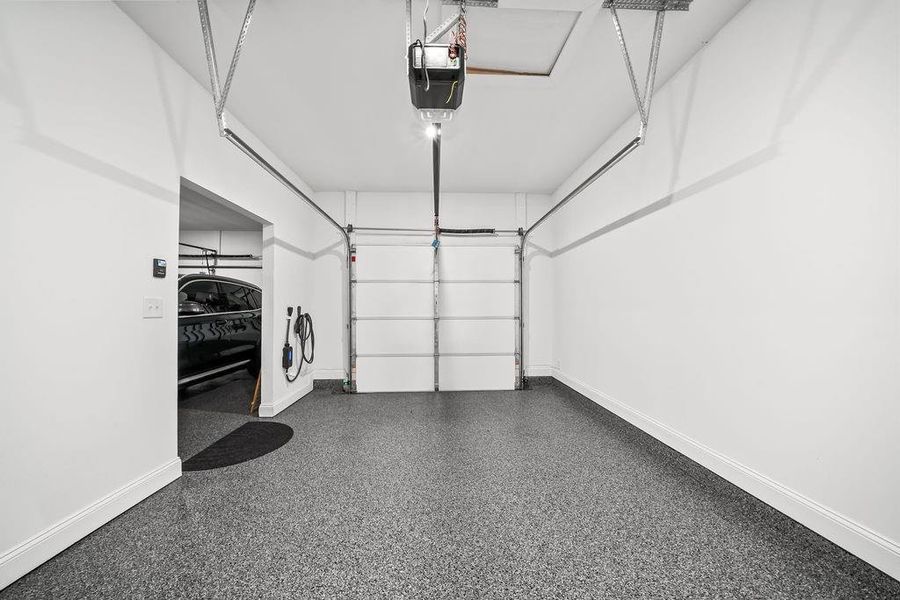 Spacious, unfurnished interior of a new home in , Dallas (Image 24).