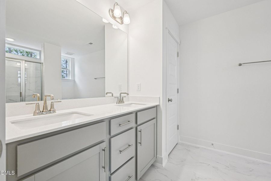 19-web-or-mls-Bayflower Wy-S3101-019