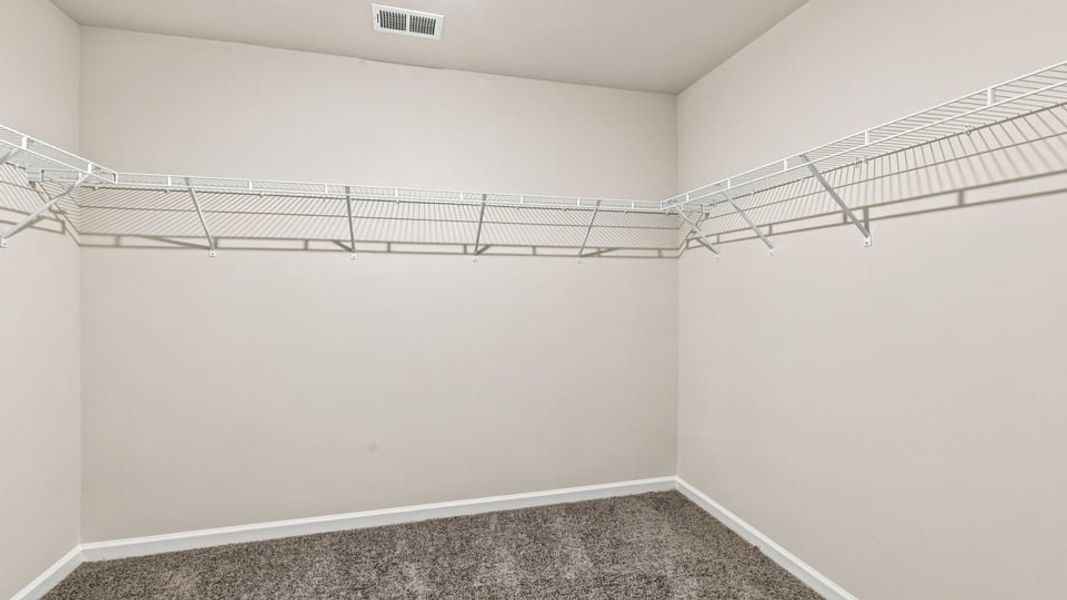 Spacious, unfurnished interior of a new home in Hunters Ridge, Woodruff (Image 39).