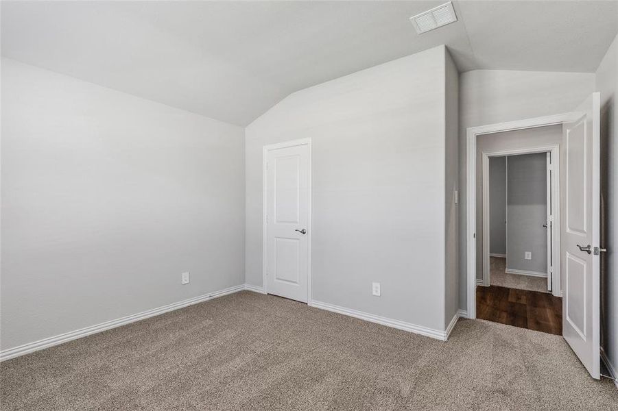 Spacious, unfurnished interior of a new home in Stratton Place, Greenville (Image 23).