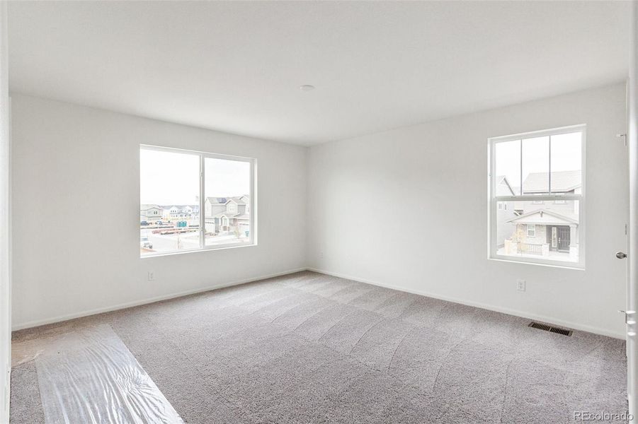 Spacious, unfurnished interior of a new home in Sky Ranch Villas, Watkins (Image 14). Spacious, unfurnished interior of a new home in Sky Ranch Villas, Watkins (Image 14).