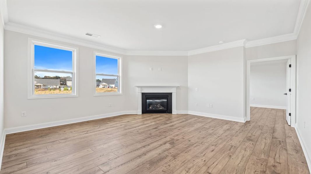 Spacious, unfurnished interior of a new home in The Villas at Pine Valley, Boiling Springs (Image 21).