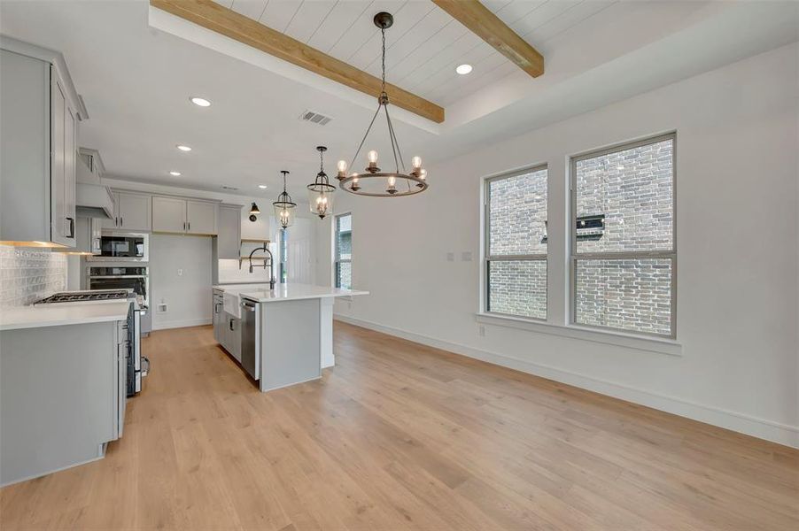 Image 37 of a home in Heath Golf & Yacht Villas.