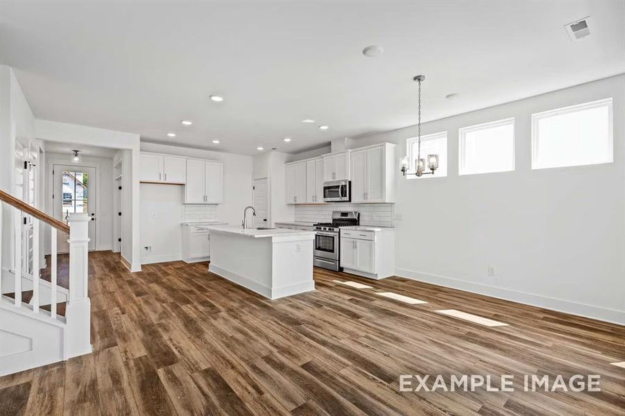 Spacious, unfurnished interior of a new home in Mercer Meadows, Royse City (Image 30). Spacious, unfurnished interior of a new home in Mercer Meadows, Royse City (Image 30).