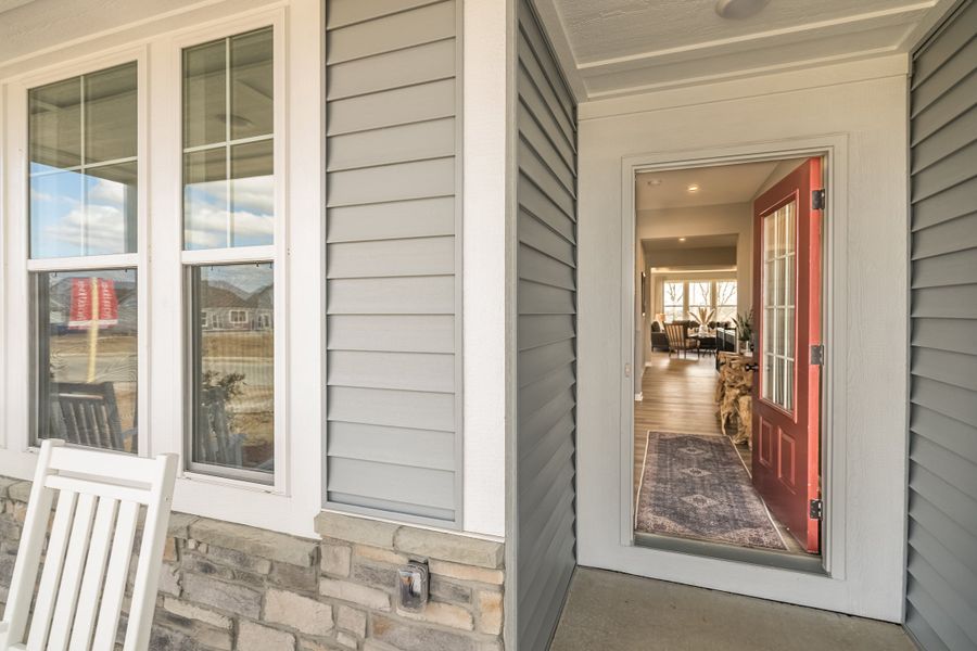 Representative exterior details of a home built from the DaVinci by Fischer Homes in Twin Lakes, Hoschton (Image 2). Representative exterior details of a home built from the DaVinci by Fischer Homes in Twin Lakes, Hoschton (Image 2).