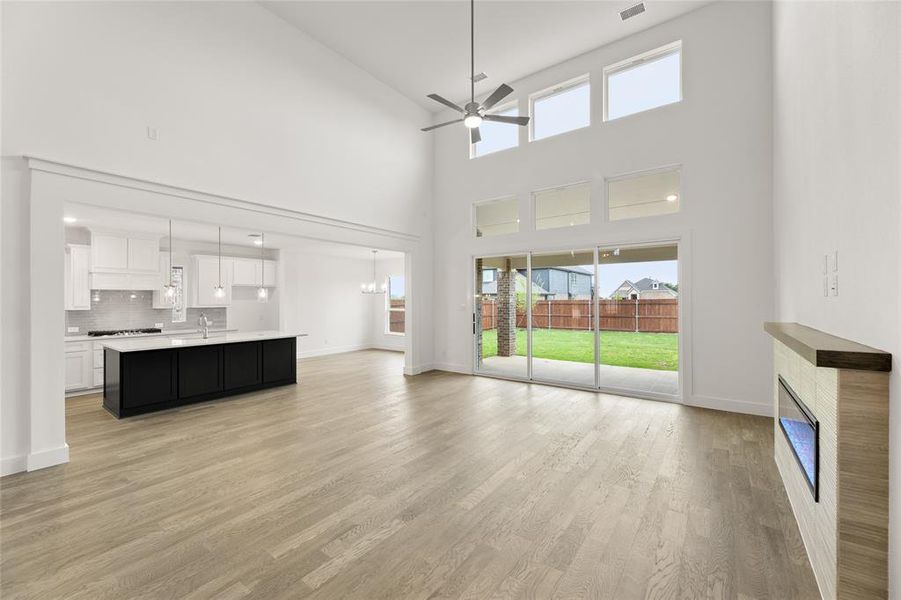 3730 Milwaulkee- Living Room-2 3730 Milwaulkee- Living Room-2